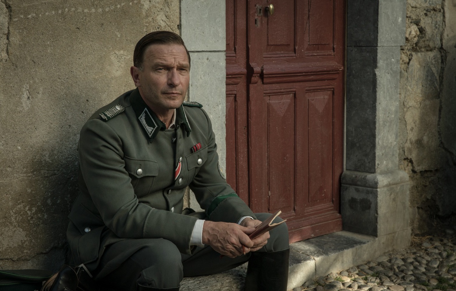 等待安雅剧照的剧照