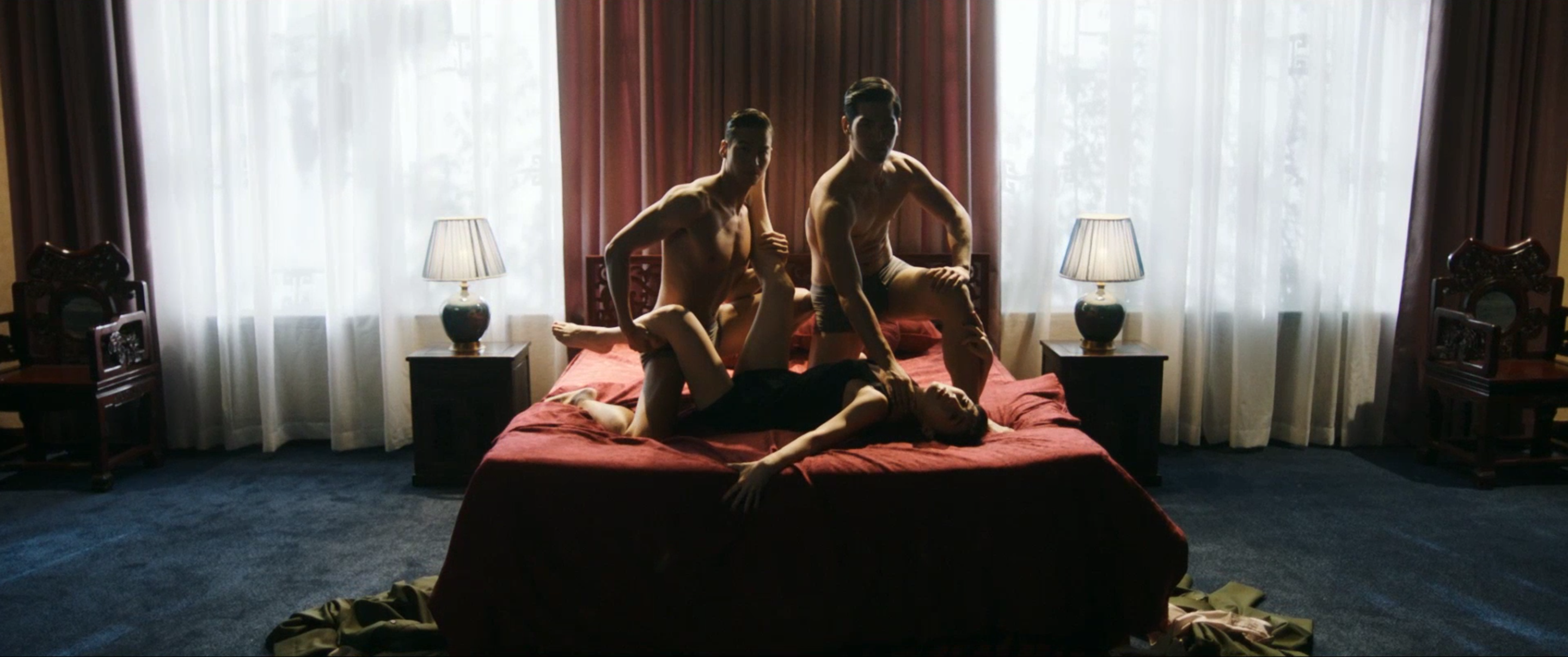 灼人秘密剧照的剧照