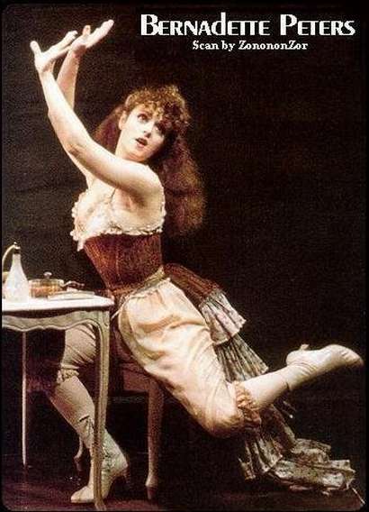 星期天与乔治同游公园剧照的剧照