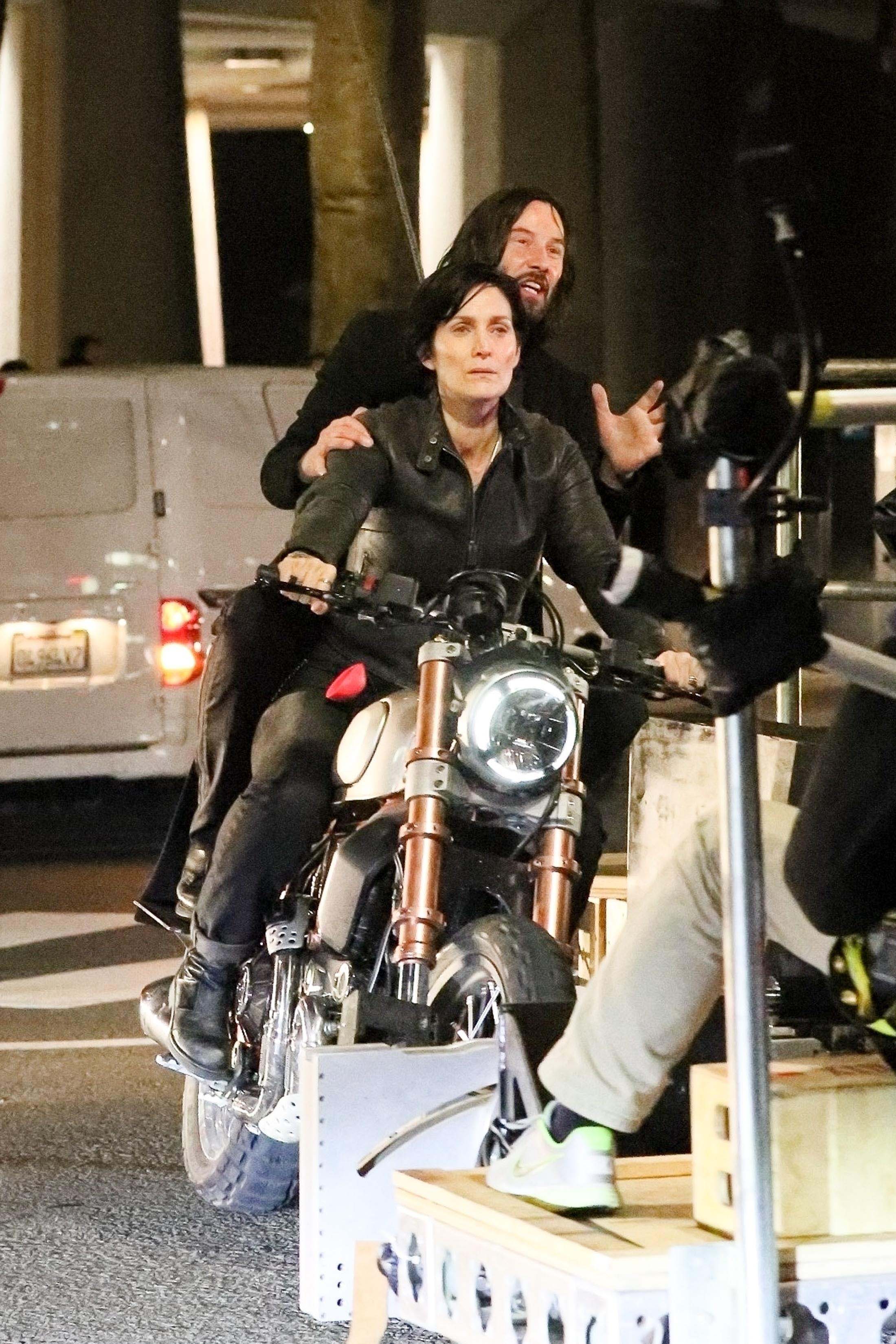 黑客帝国4剧照的剧照