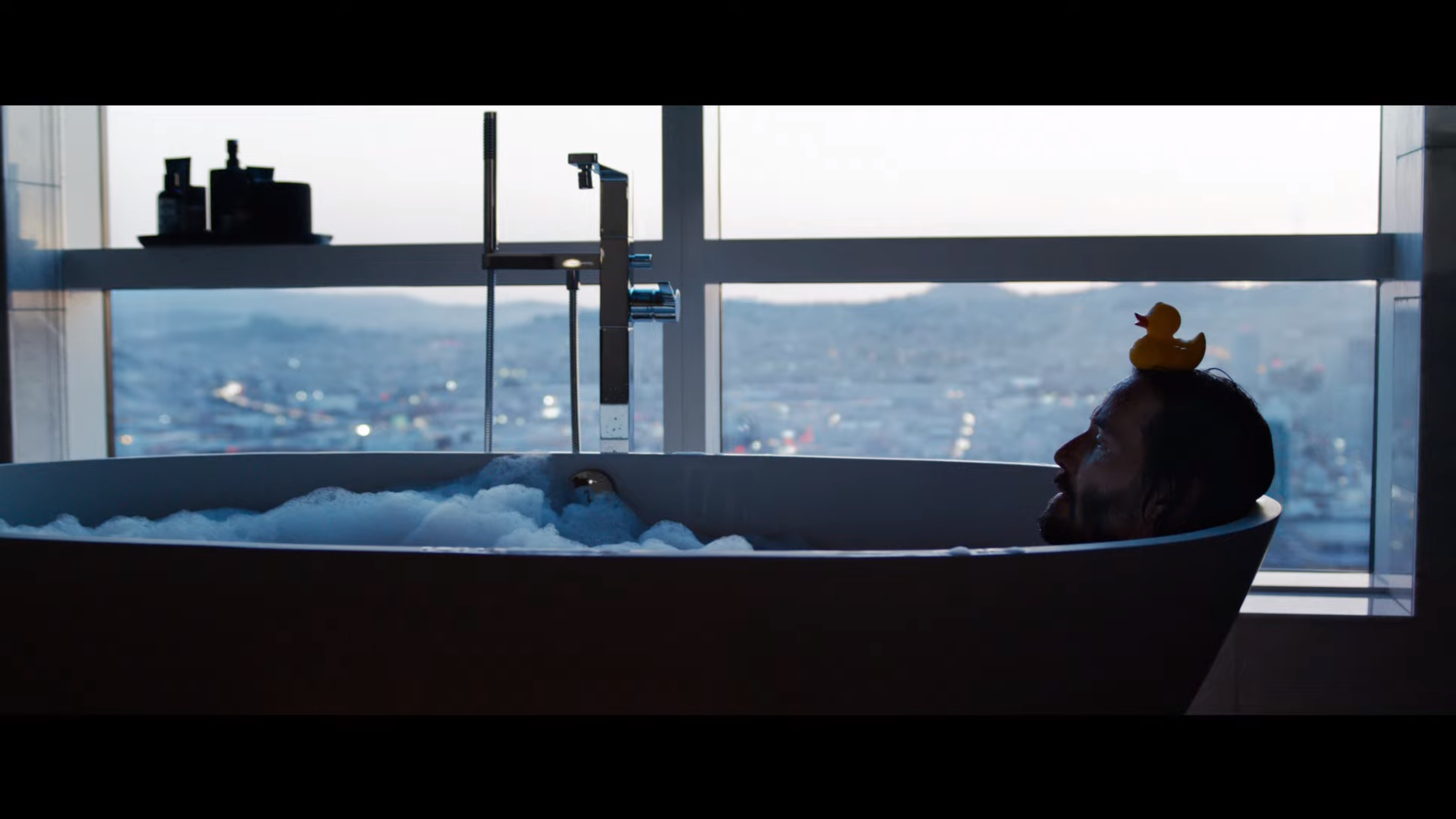 黑客帝国4剧照的剧照