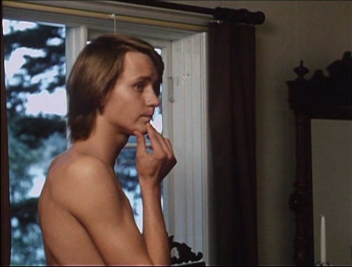 今年夏天的海滩剧照的剧照