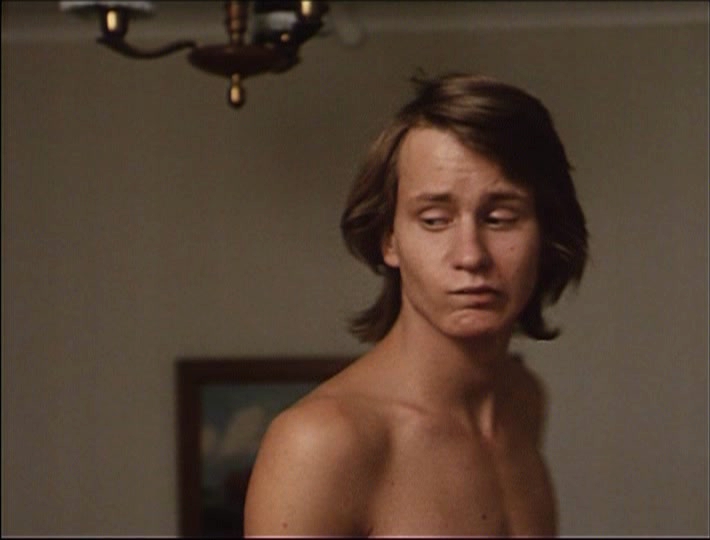 今年夏天的海滩剧照的剧照