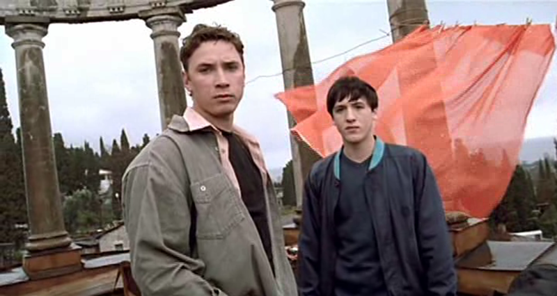 西服剧照的剧照