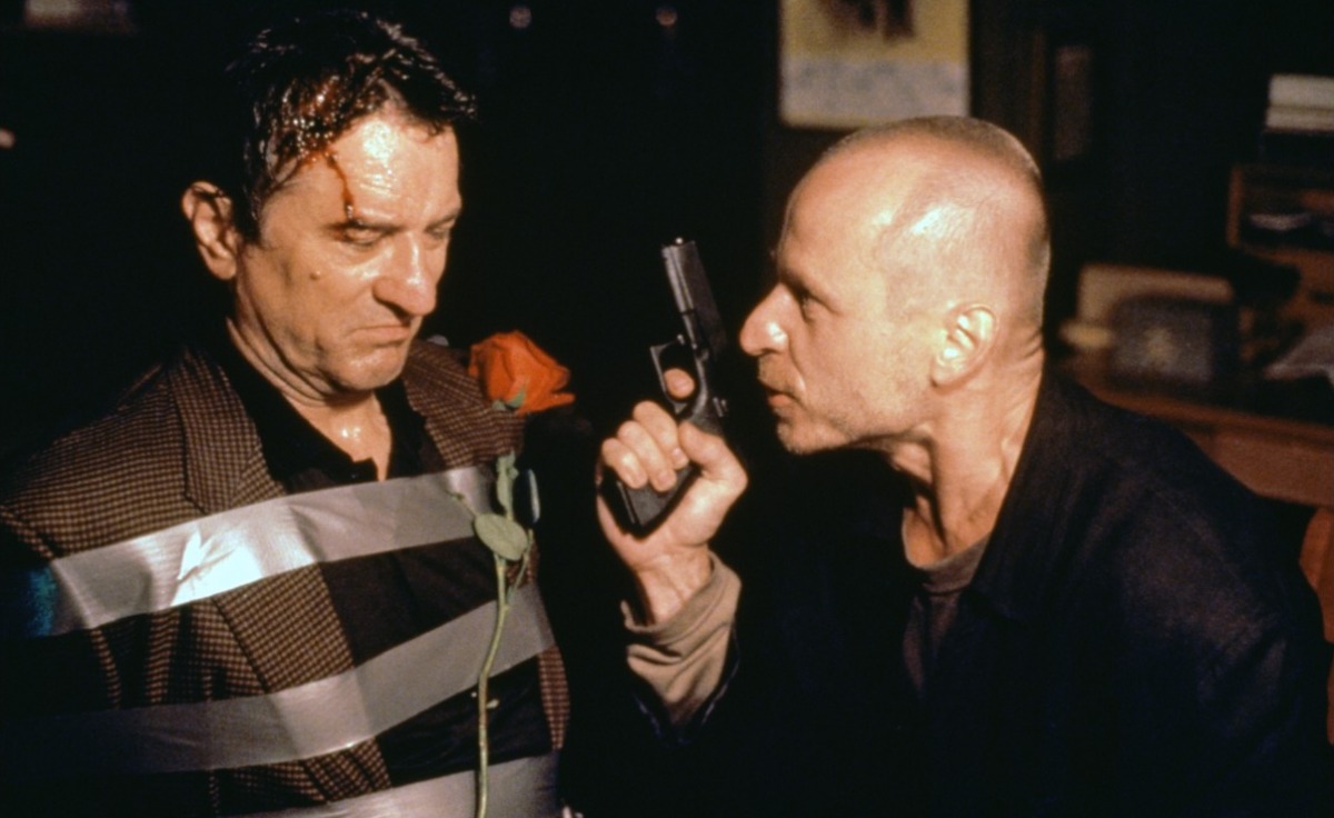 千钧一刻剧照的剧照