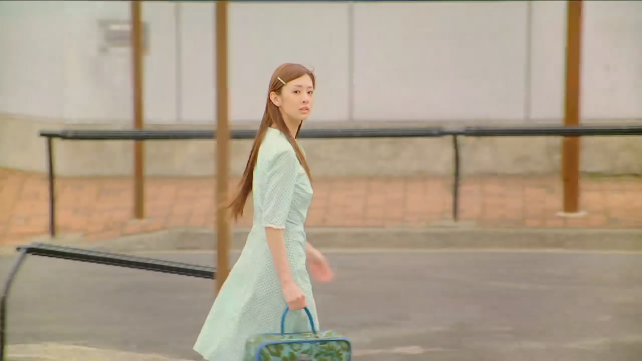 变身西装剧照的剧照