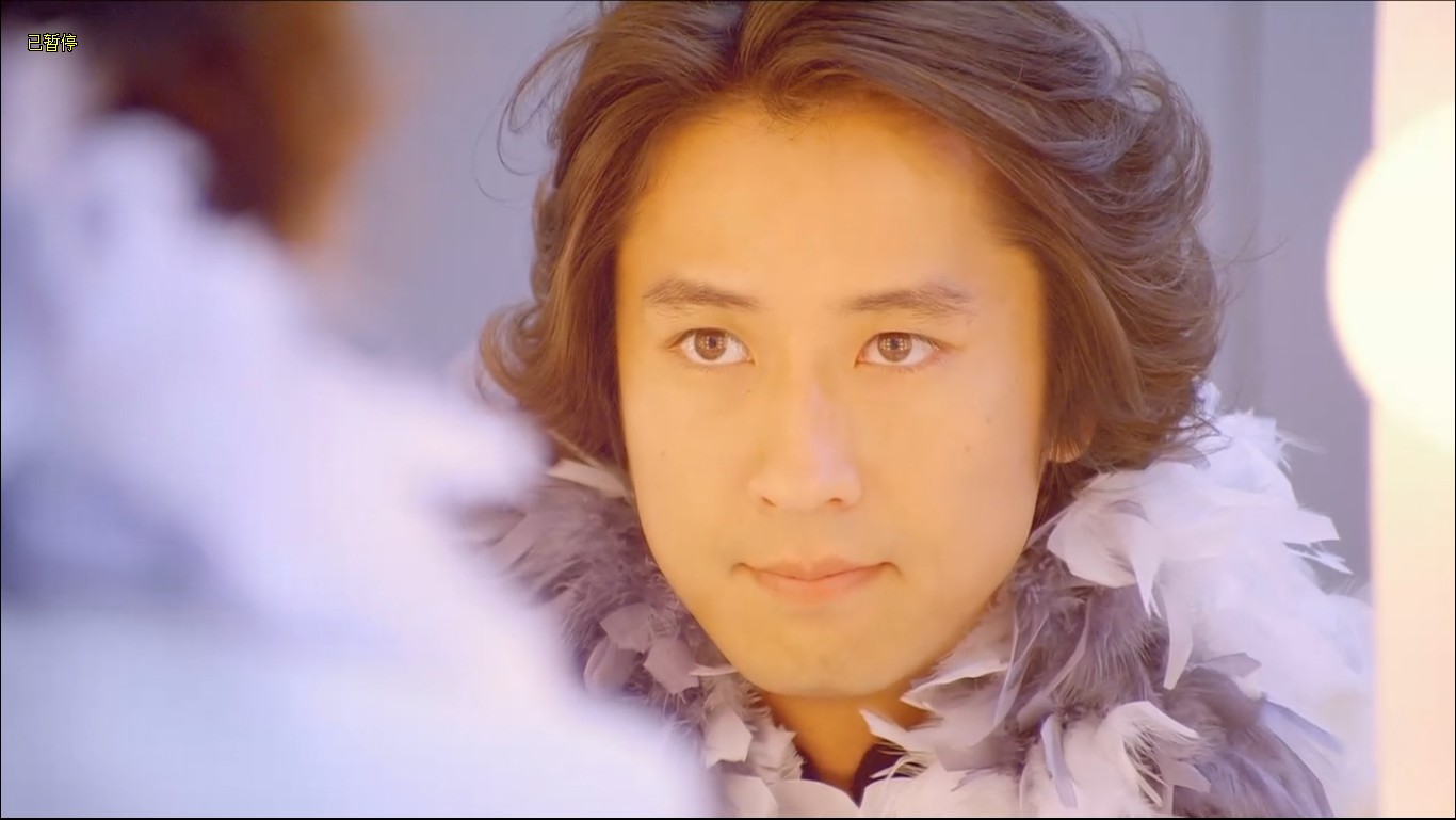 变身西装剧照的剧照