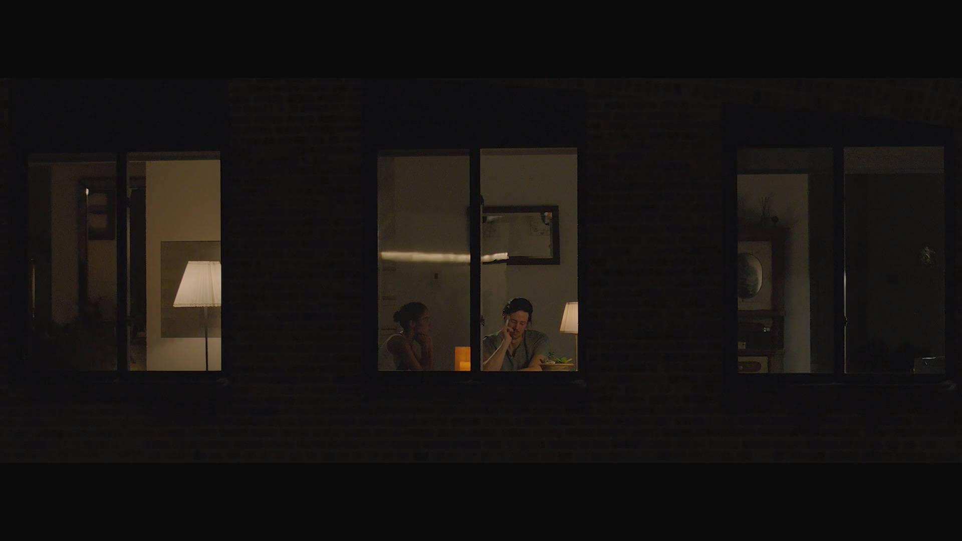 邻居的窗剧照的剧照