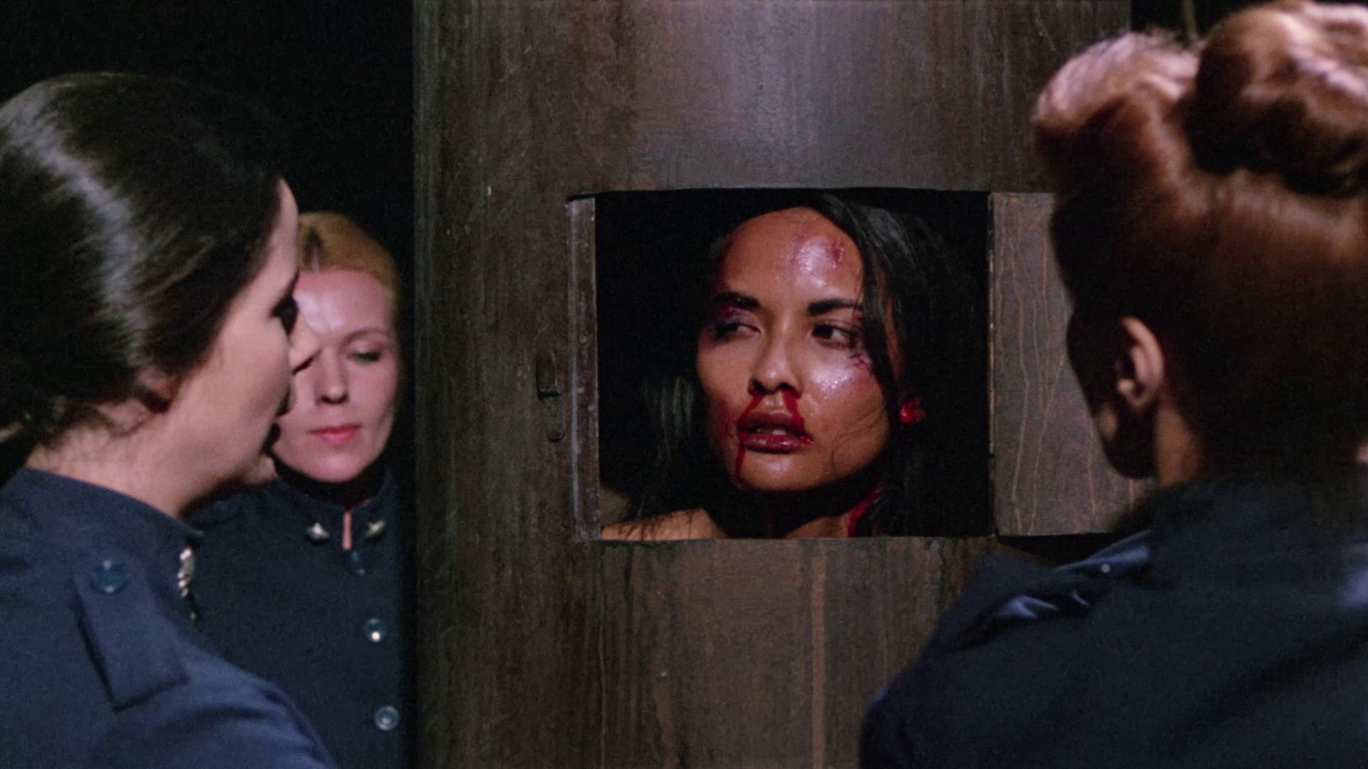 狱中艾曼纽剧照的剧照