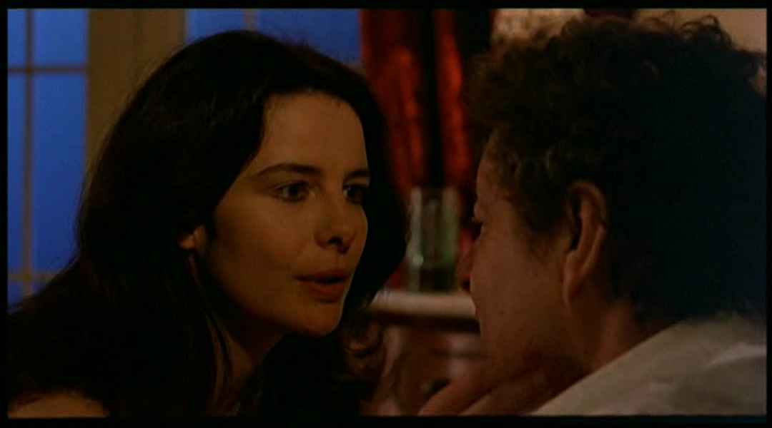 狱中艾曼纽剧照的剧照