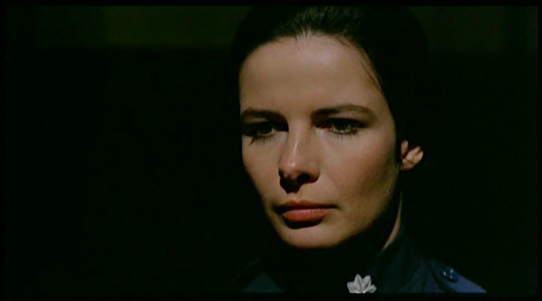 狱中艾曼纽剧照的剧照