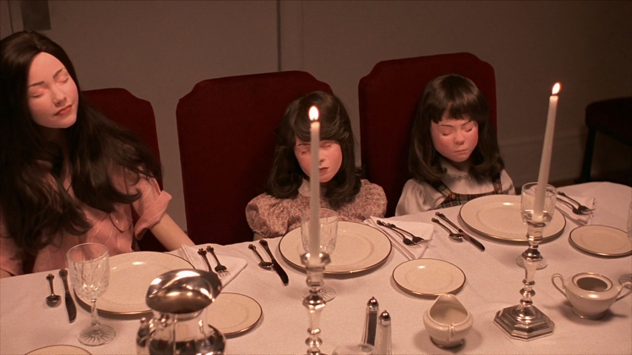 姐妹会大屠杀剧照的剧照