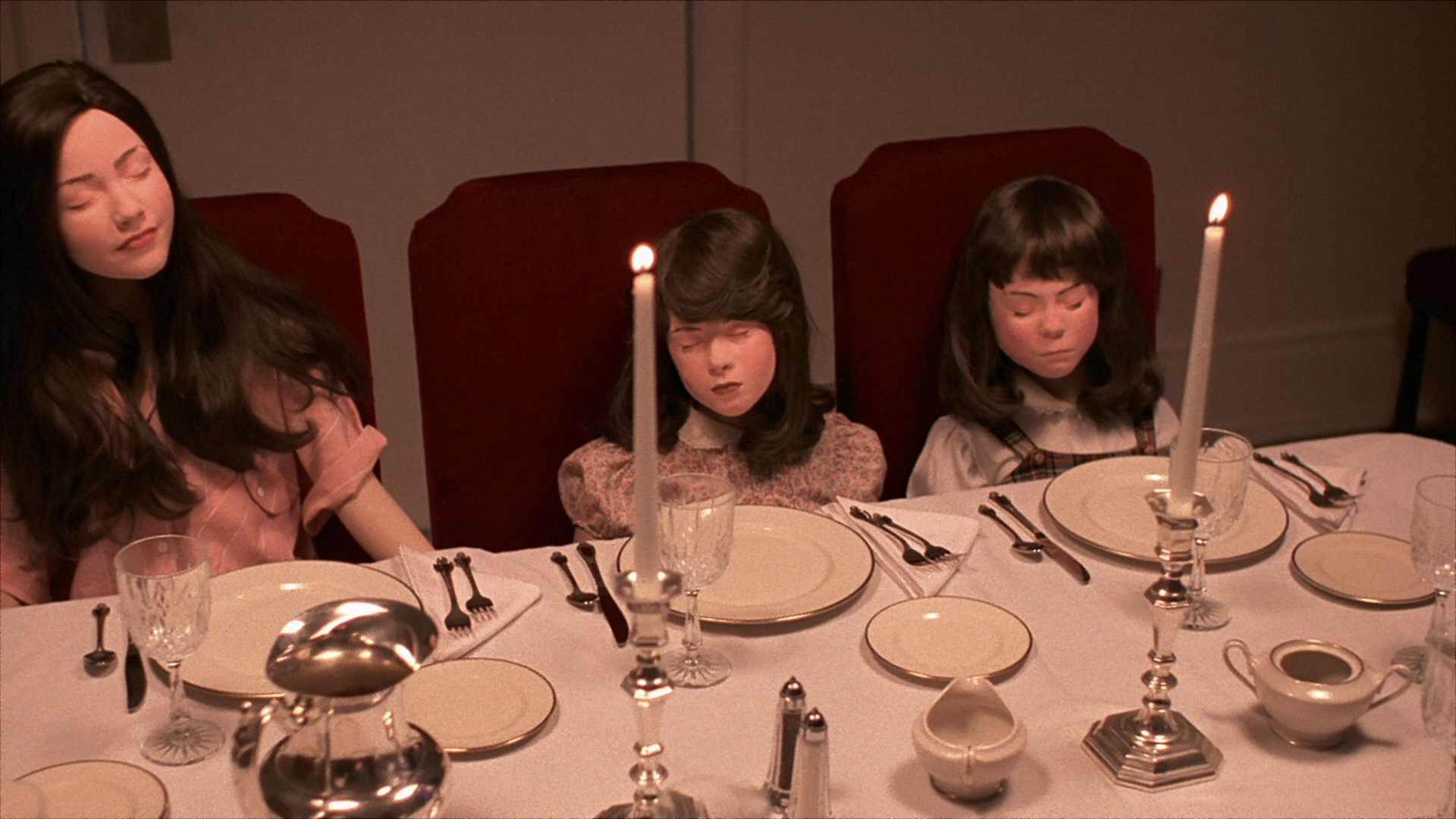 姐妹会大屠杀剧照的剧照