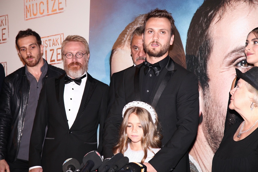 7号房的礼物(土耳其版)剧照的剧照