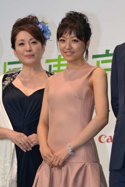 八个拔河女剧照的剧照