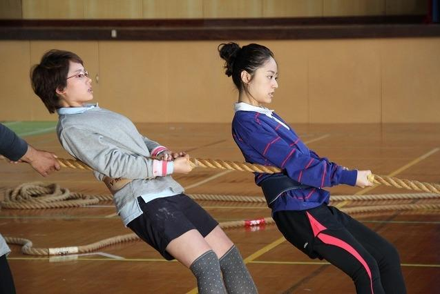 八个拔河女剧照的剧照