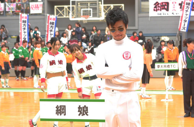 八个拔河女剧照的剧照