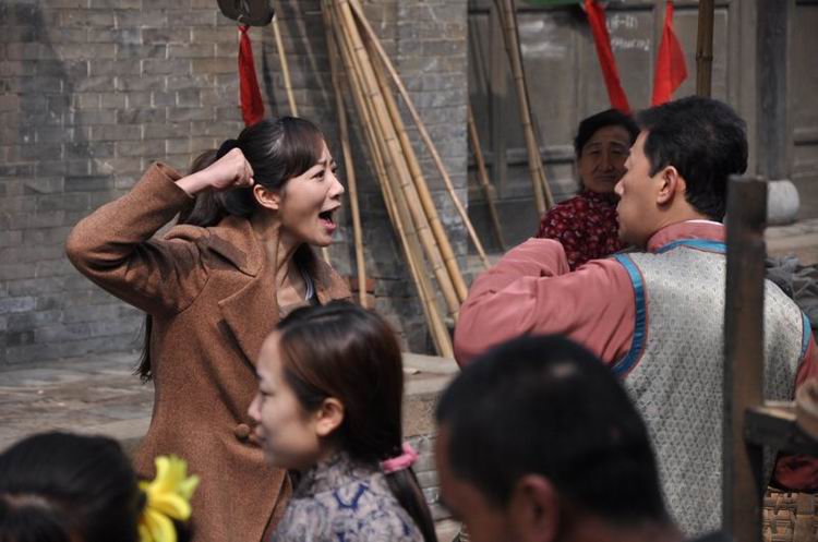 囧探佳人剧照的剧照