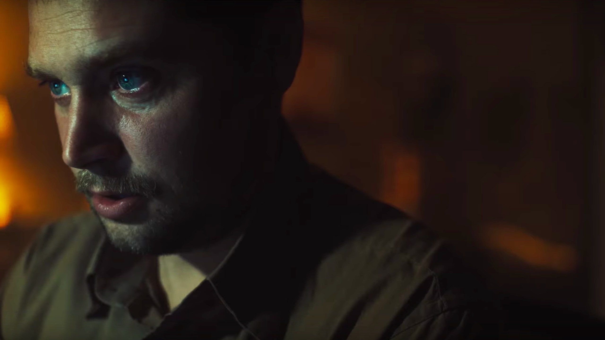 极右青年剧照的剧照