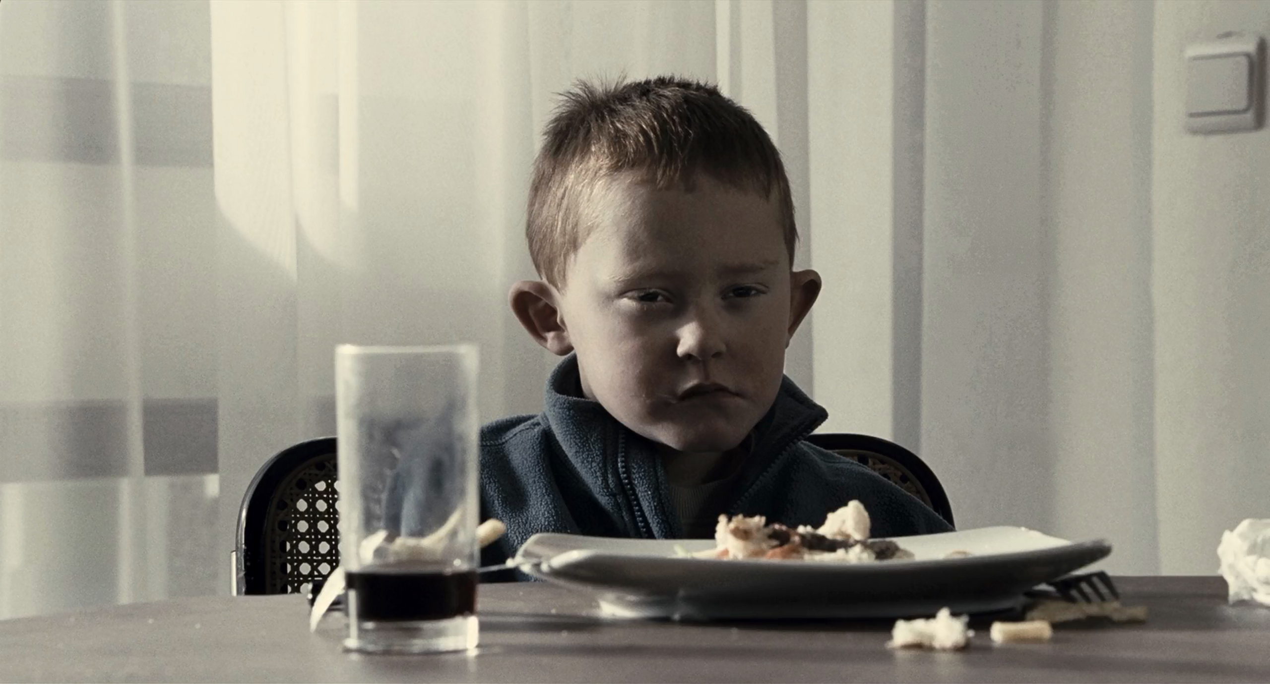 白色方块剧照的剧照