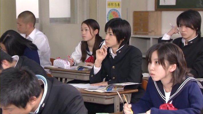 老师真伟大剧照的剧照