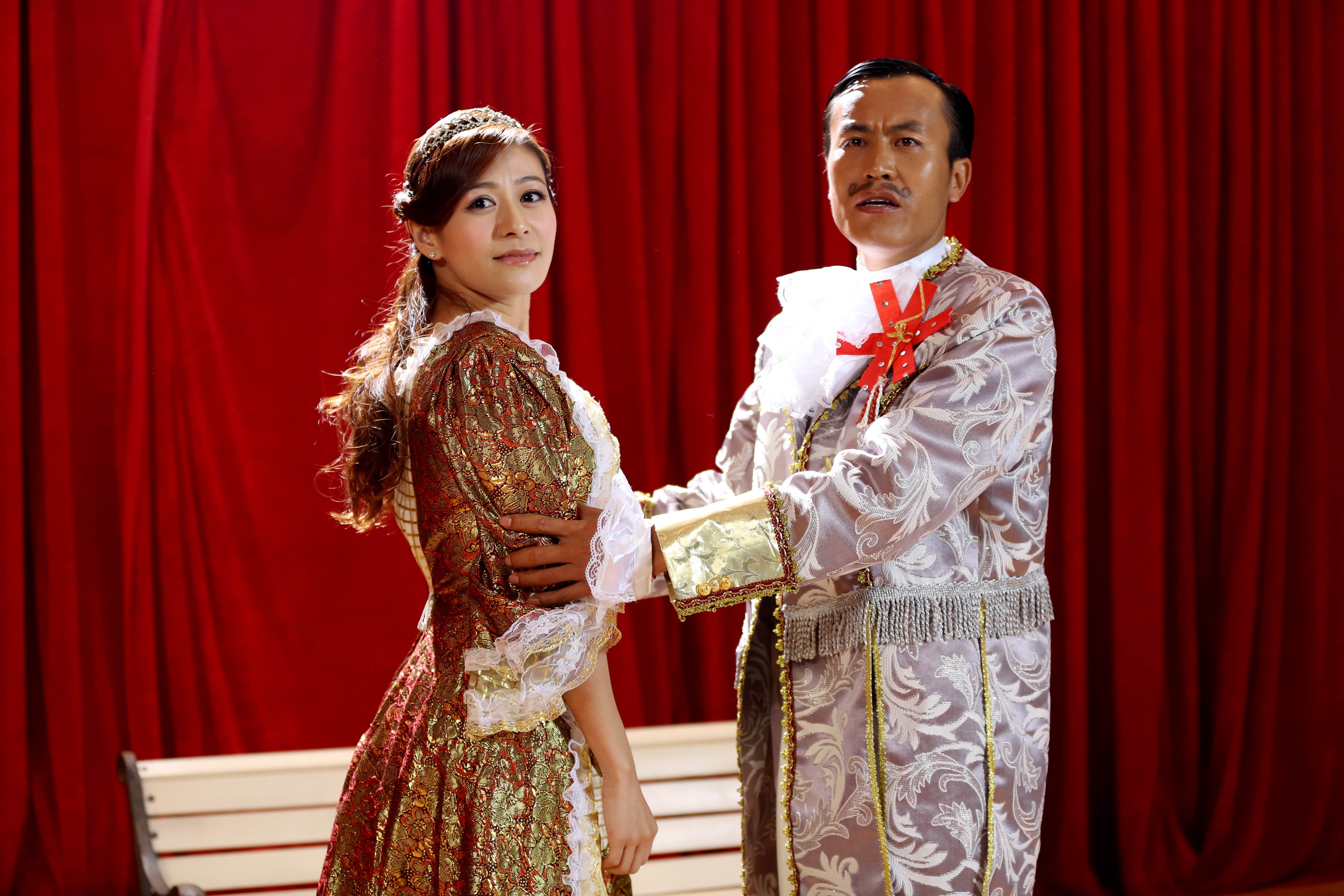 “醉”佳导演剧照的剧照