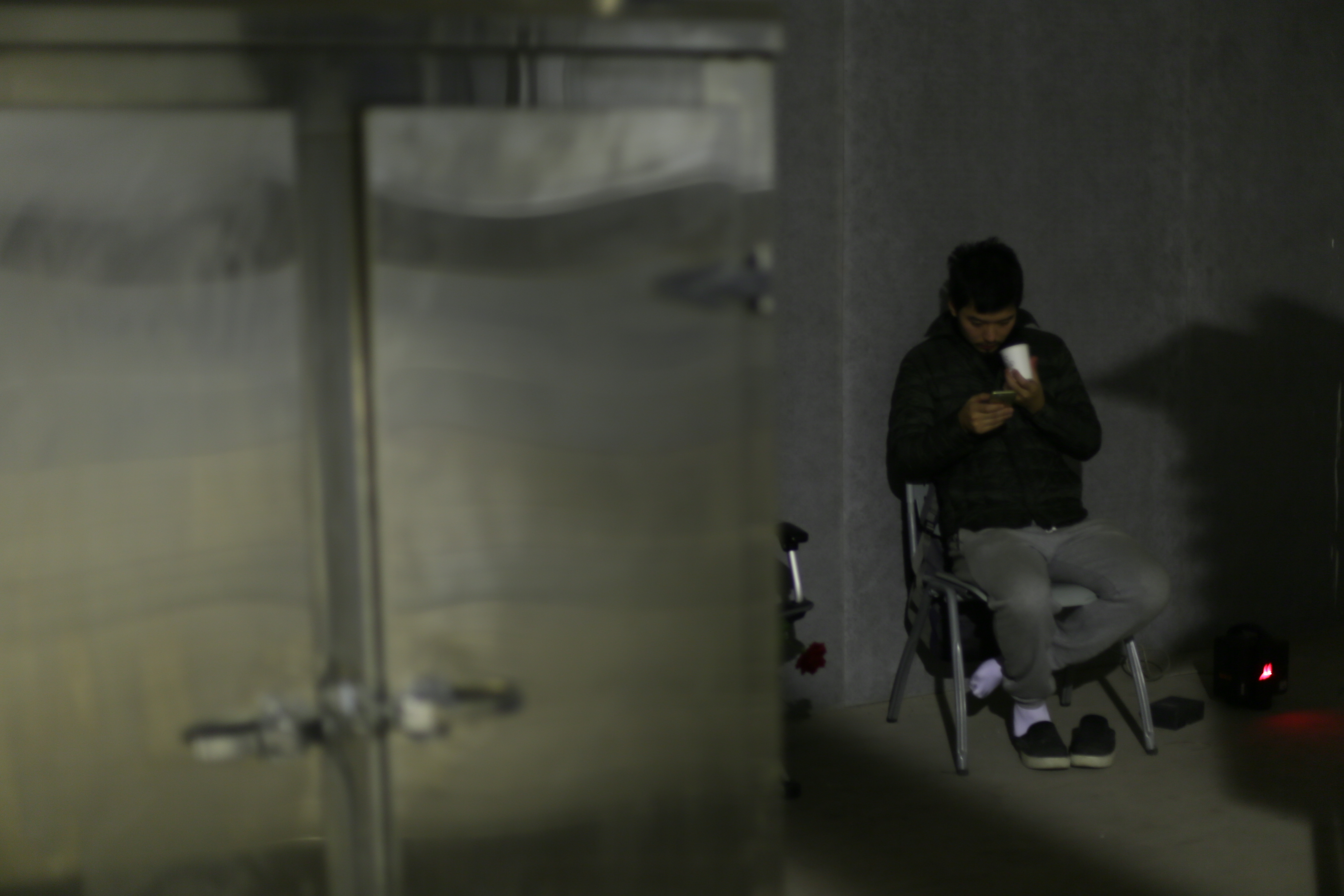 白雾谜岸剧照的剧照