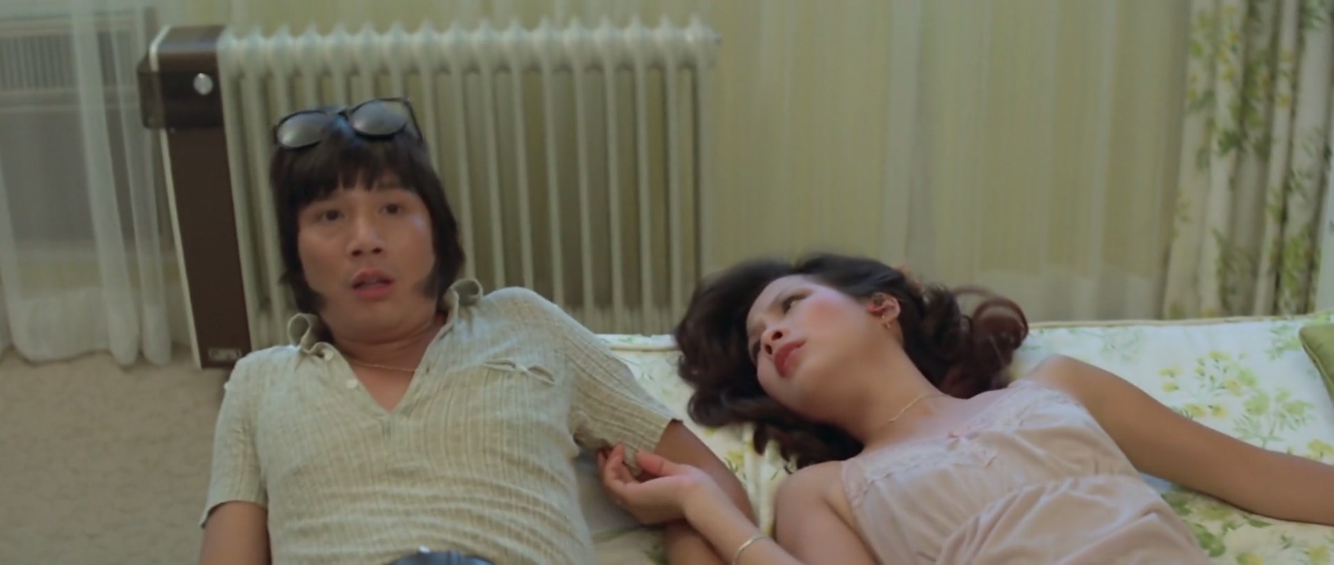 何方神圣剧照的剧照