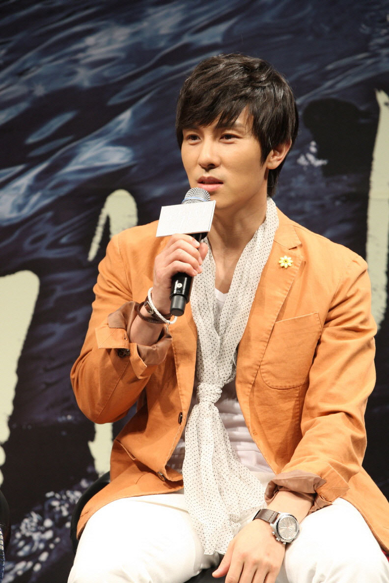 铁线虫入侵剧照的剧照