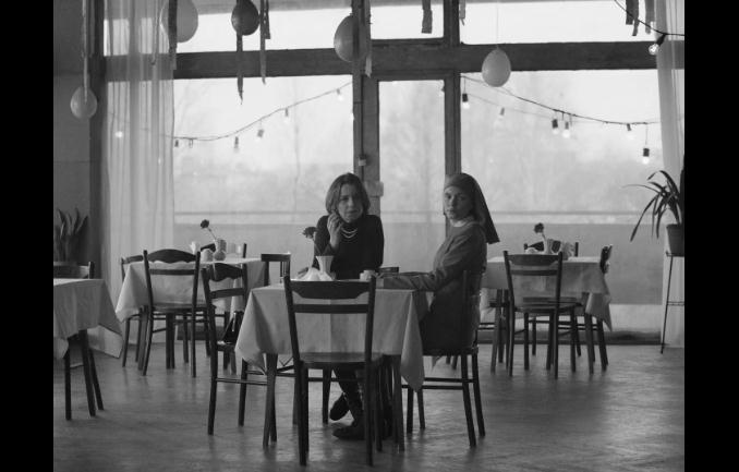 修女艾达剧照的剧照