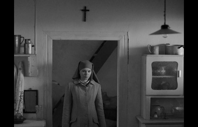 修女艾达剧照的剧照