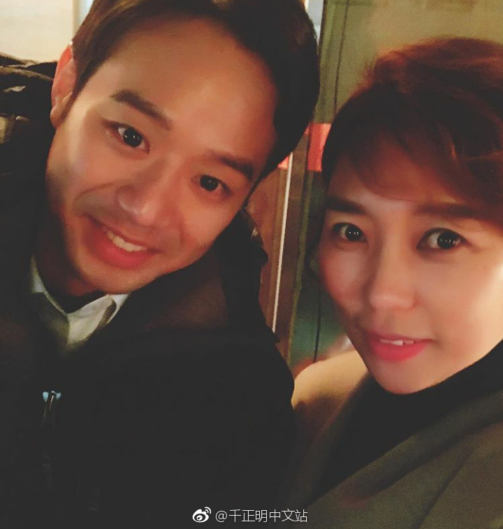 不露脸的老板剧照的剧照