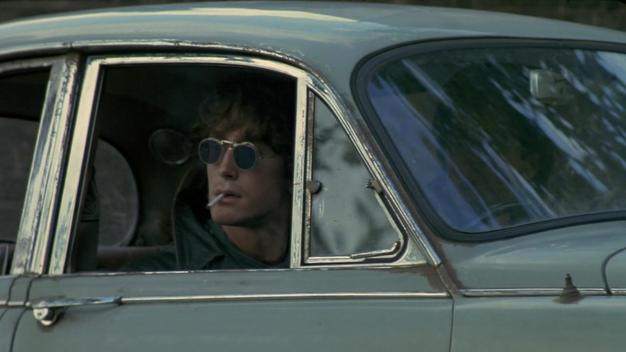 我与长指甲剧照的剧照