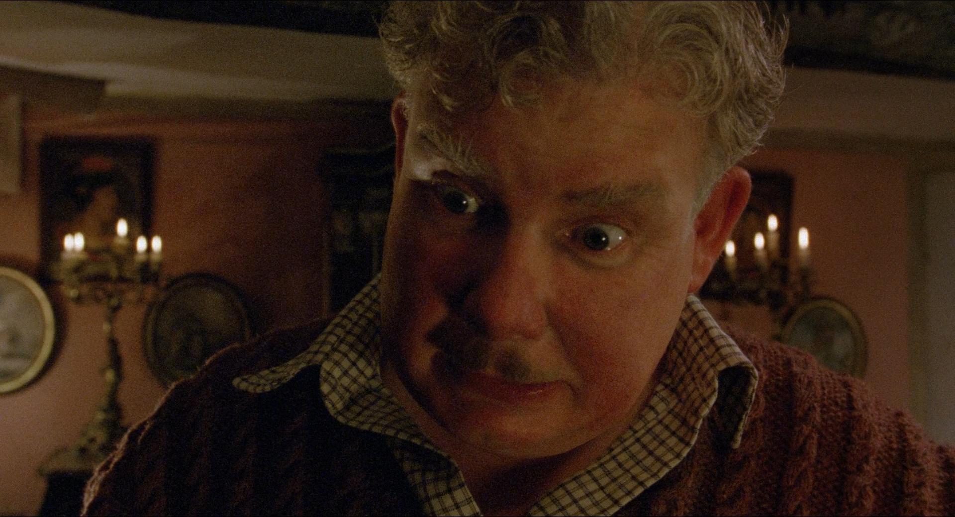 我与长指甲剧照的剧照