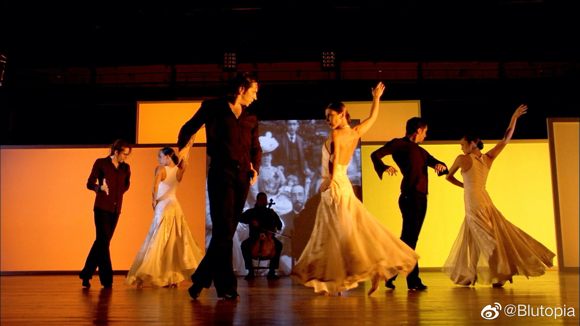 响舞剧照的剧照