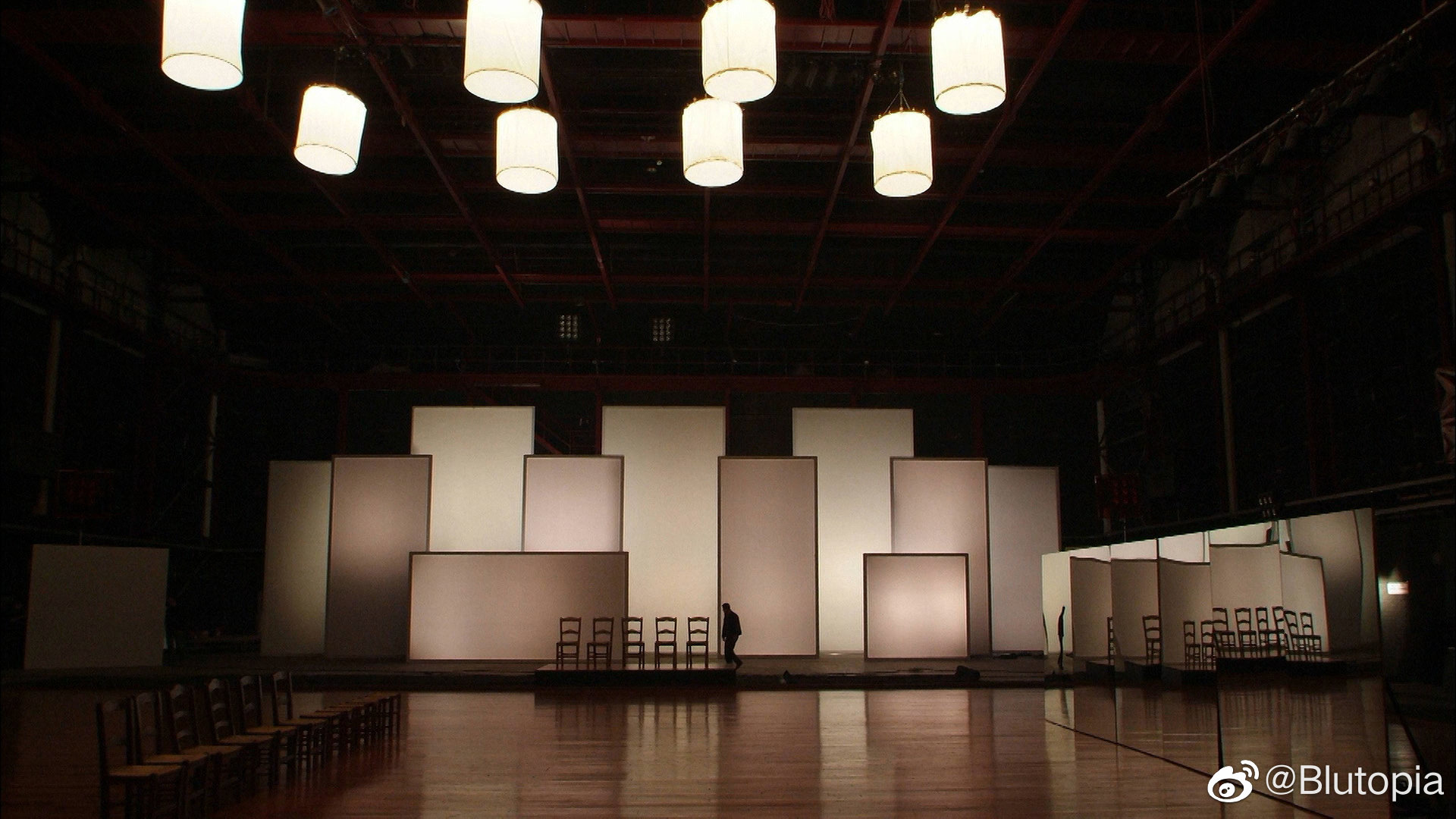 响舞剧照的剧照