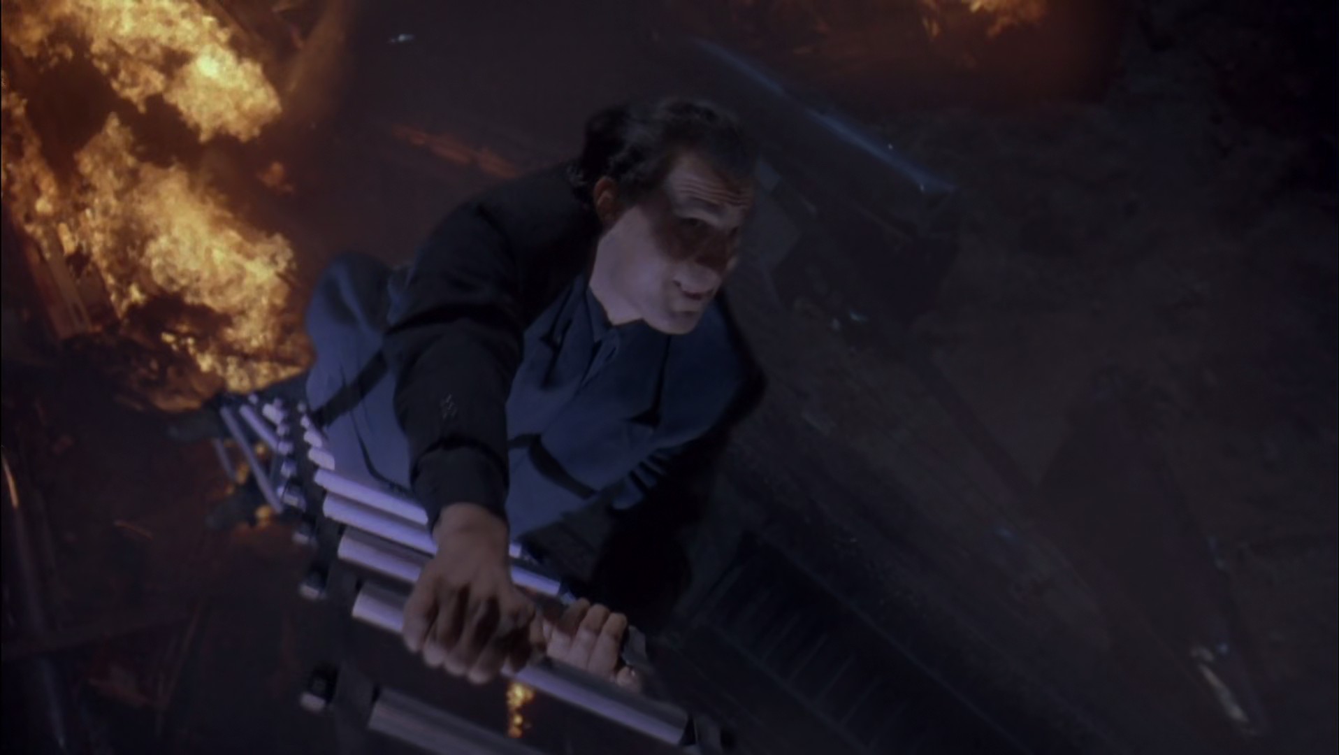 潜龙轰天2剧照的剧照