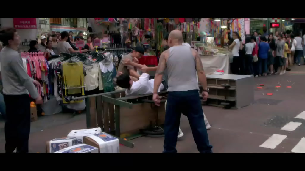 扎职剧照的剧照