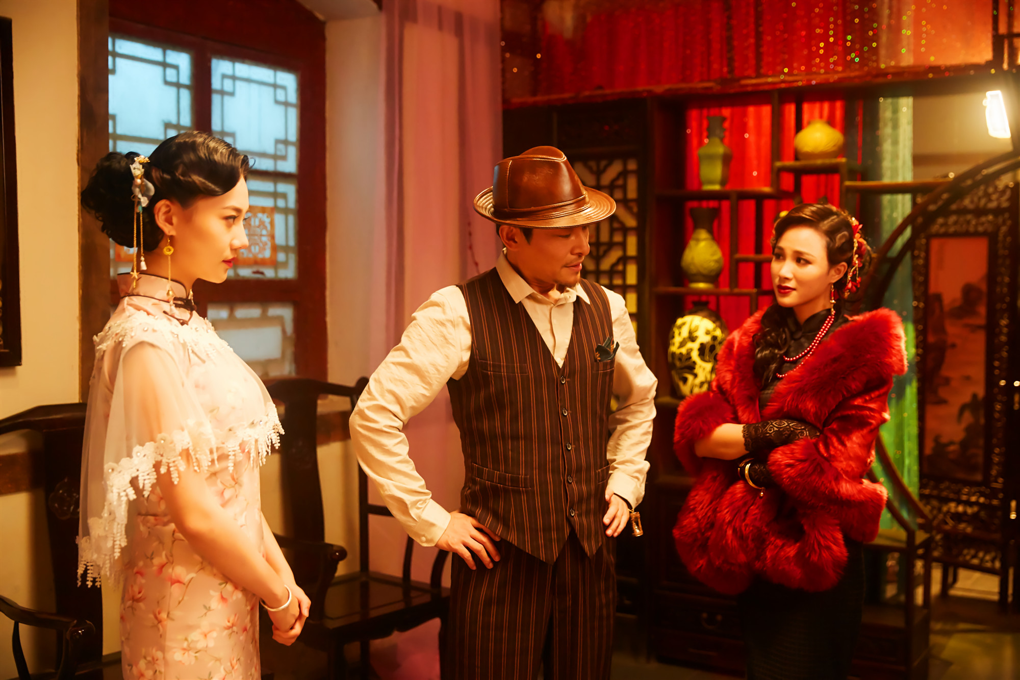 斗法五湖镇剧照的剧照