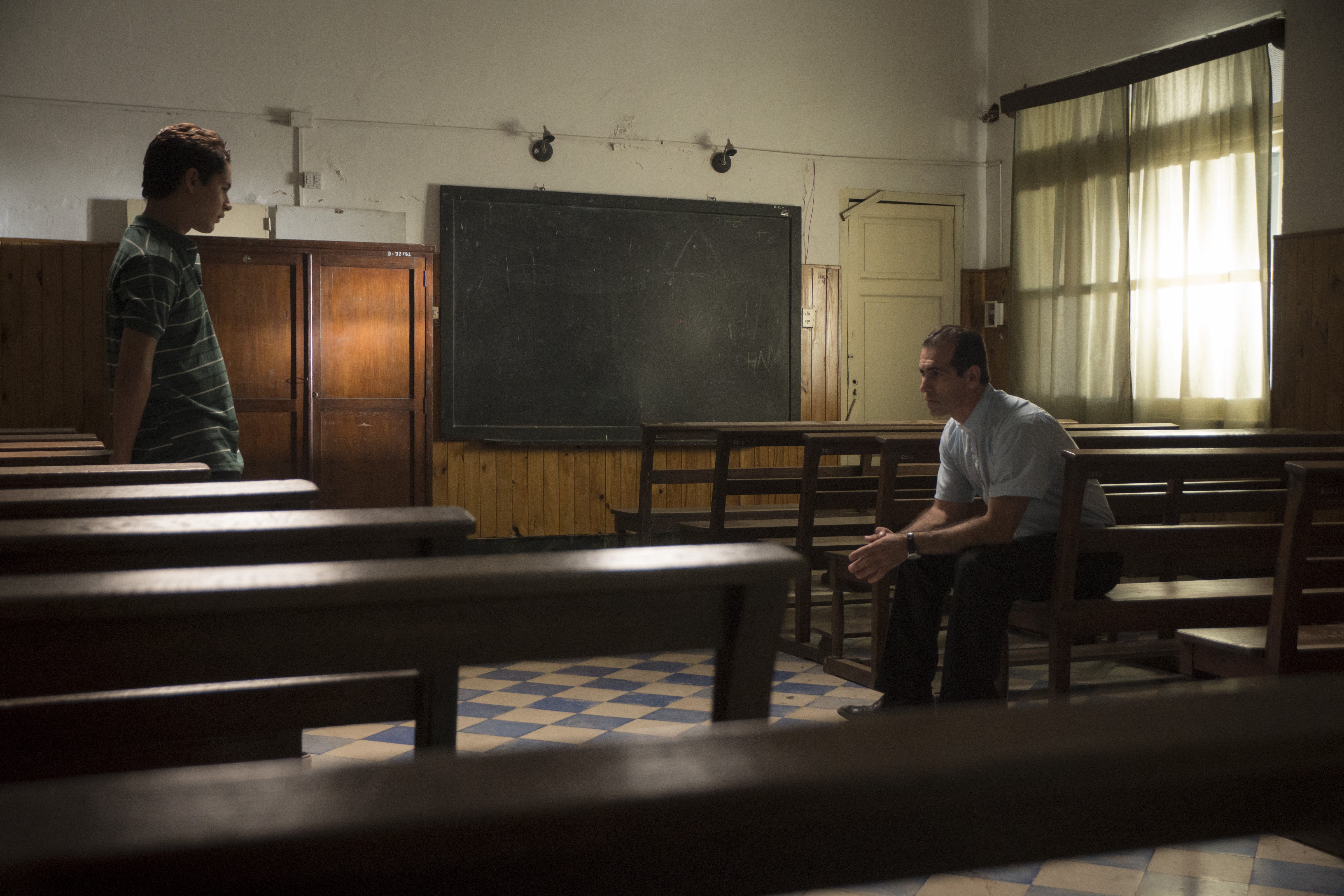 硬皮男子剧照的剧照