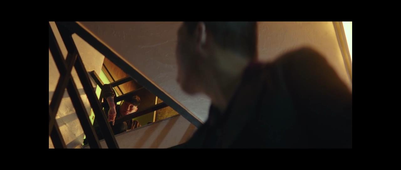 抓住救命稻草的野兽们剧照的剧照