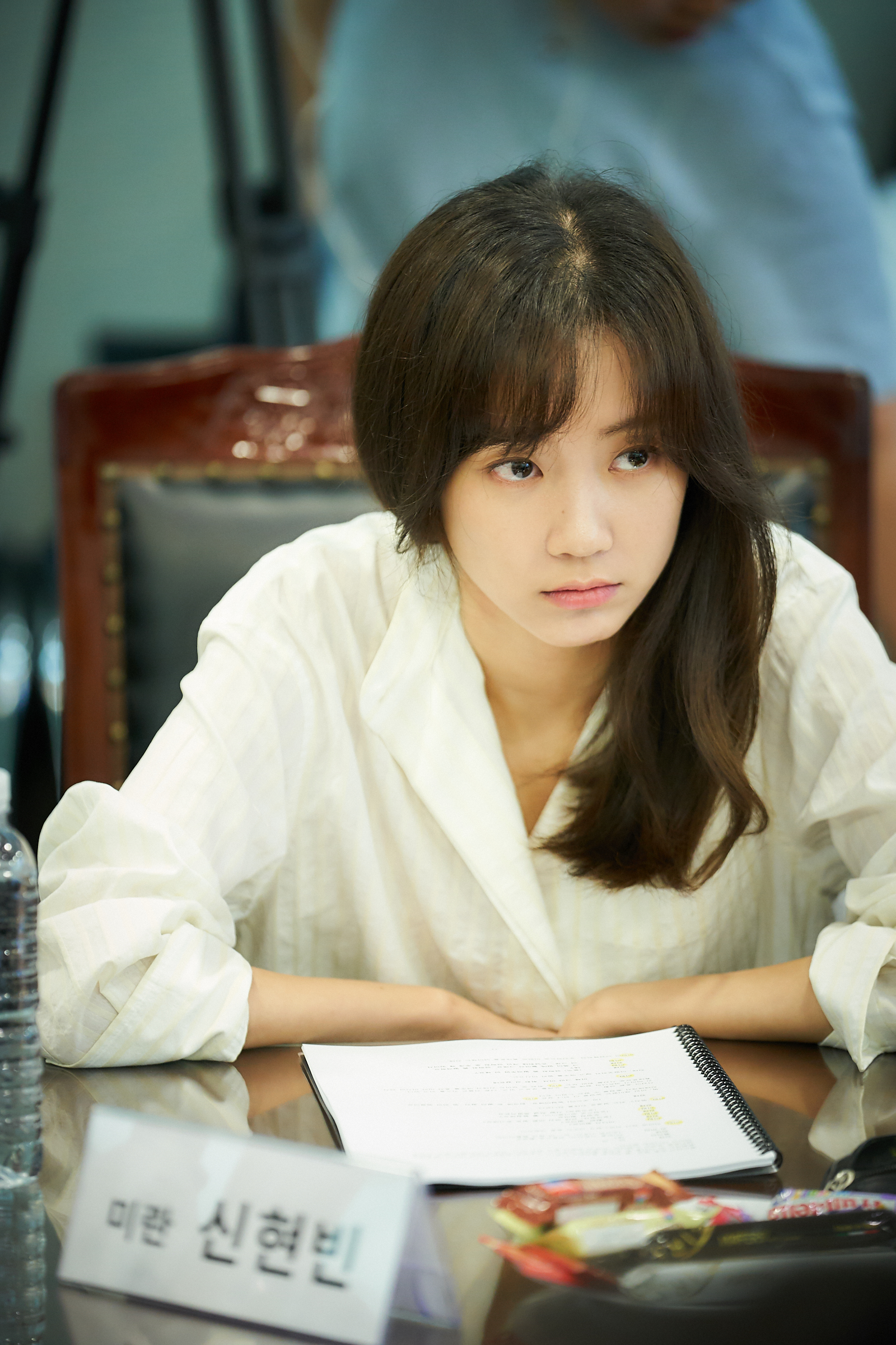 抓住救命稻草的野兽们剧照的剧照