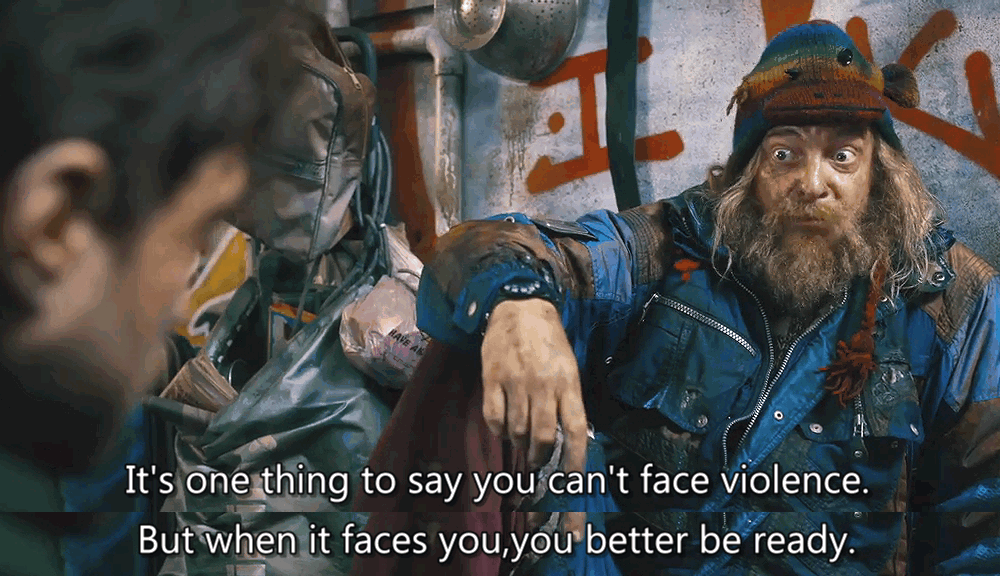 腰间持枪剧照的剧照