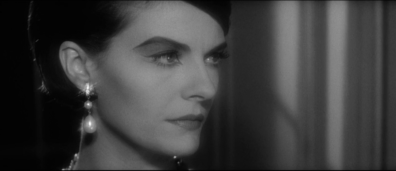 去年在马里昂巴德剧照的剧照