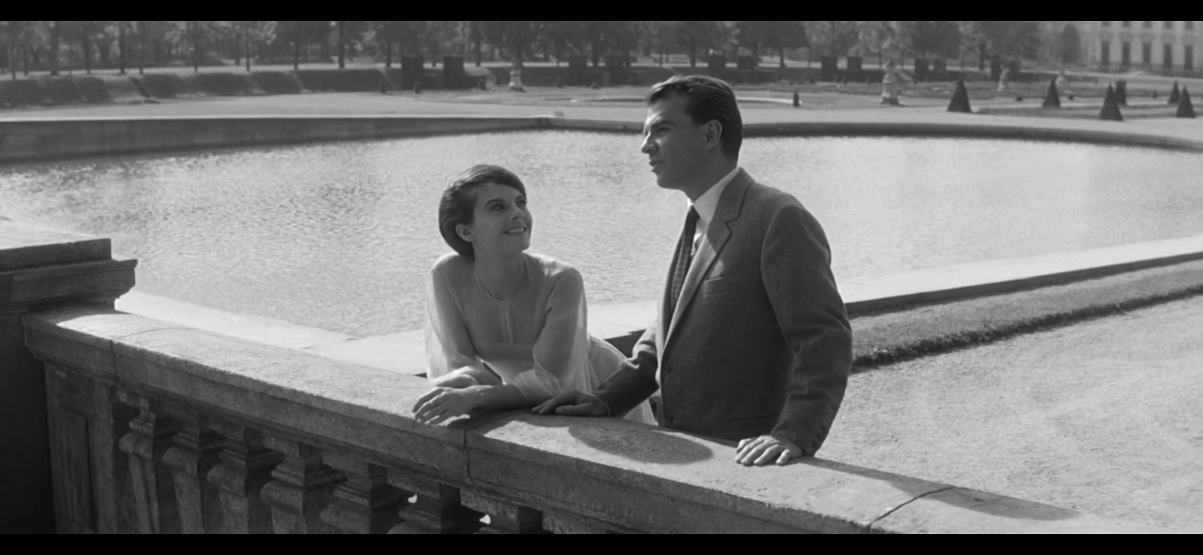 去年在马里昂巴德剧照的剧照