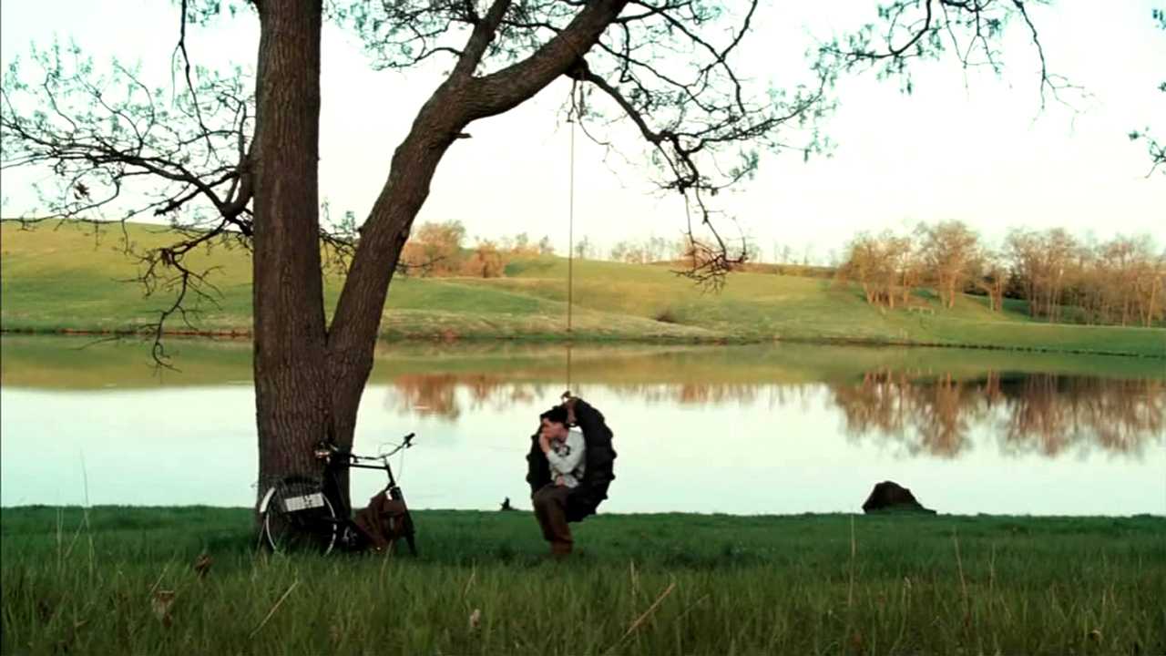 孔雀镇剧照的剧照