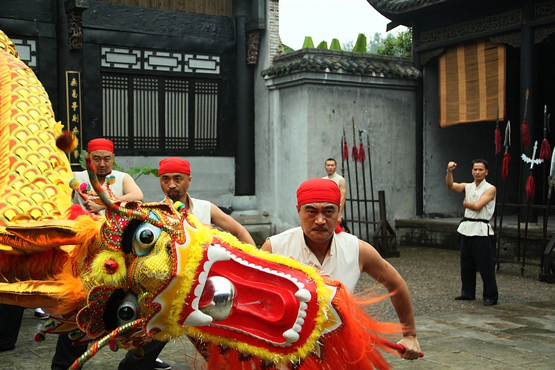 父子神探之龙抬头剧照的剧照