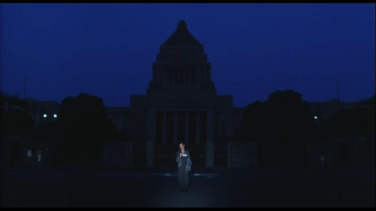 不要滑稽杂志剧照的剧照