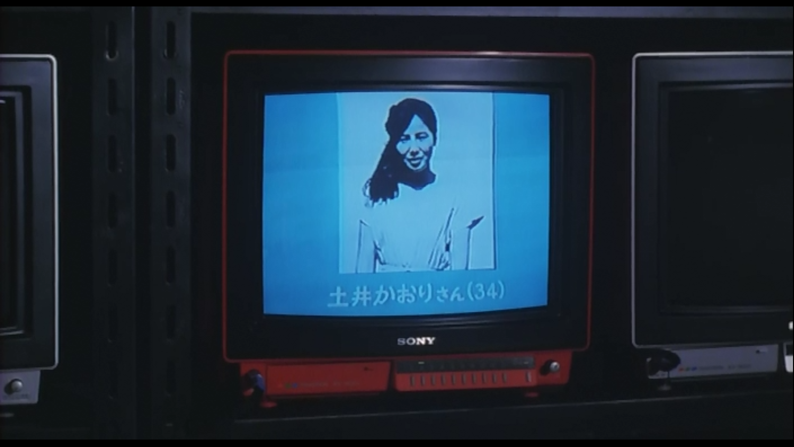 不要滑稽杂志剧照的剧照