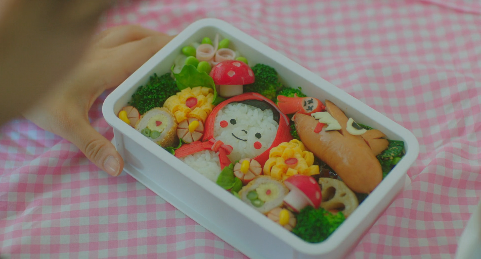 今天也是招人嫌的便当剧照的剧照